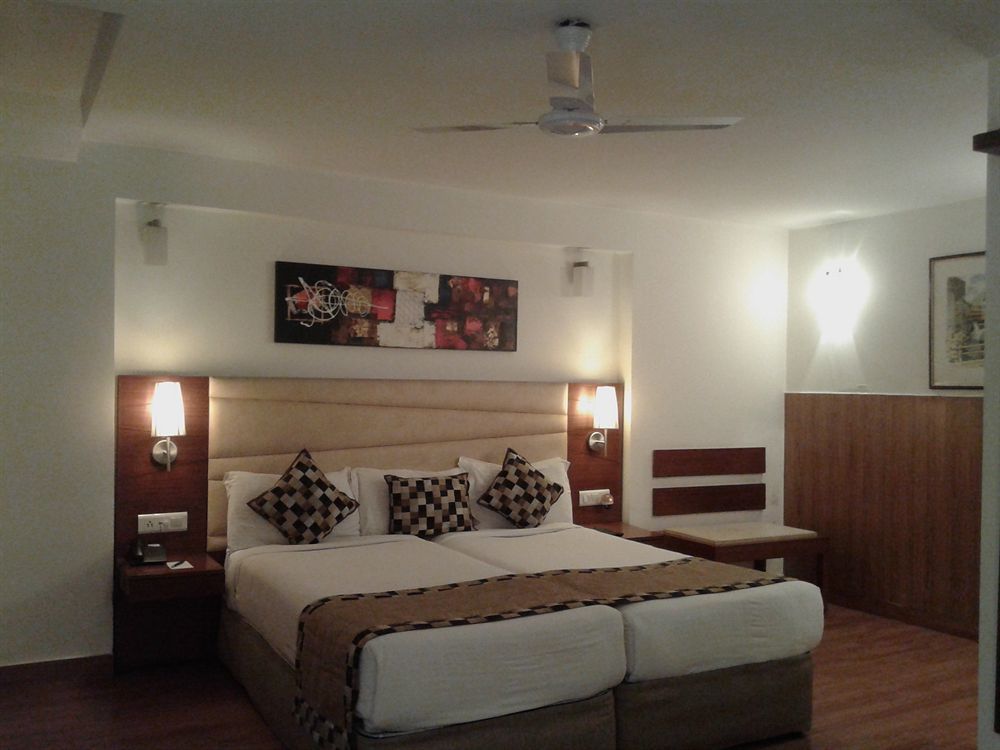 Ahuja Residency Sunder Nagar Hotel New Delhi Exterior photo