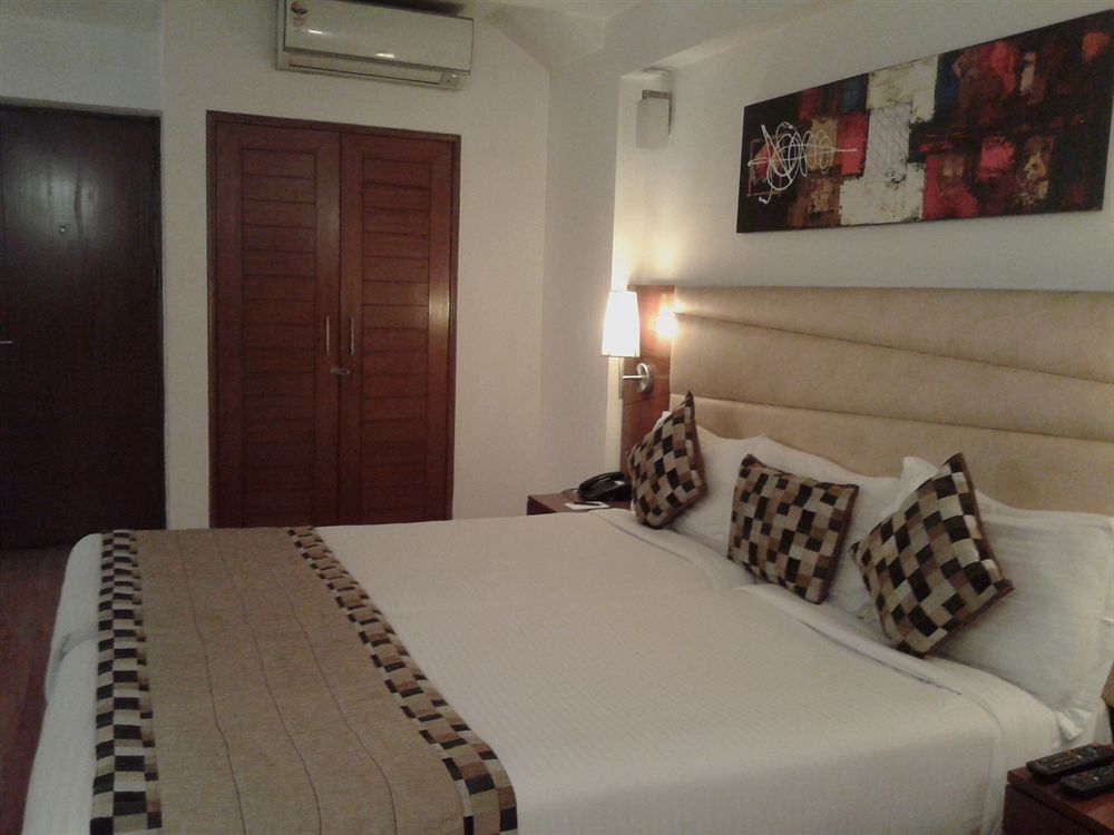 Ahuja Residency Sunder Nagar Hotel New Delhi Exterior photo