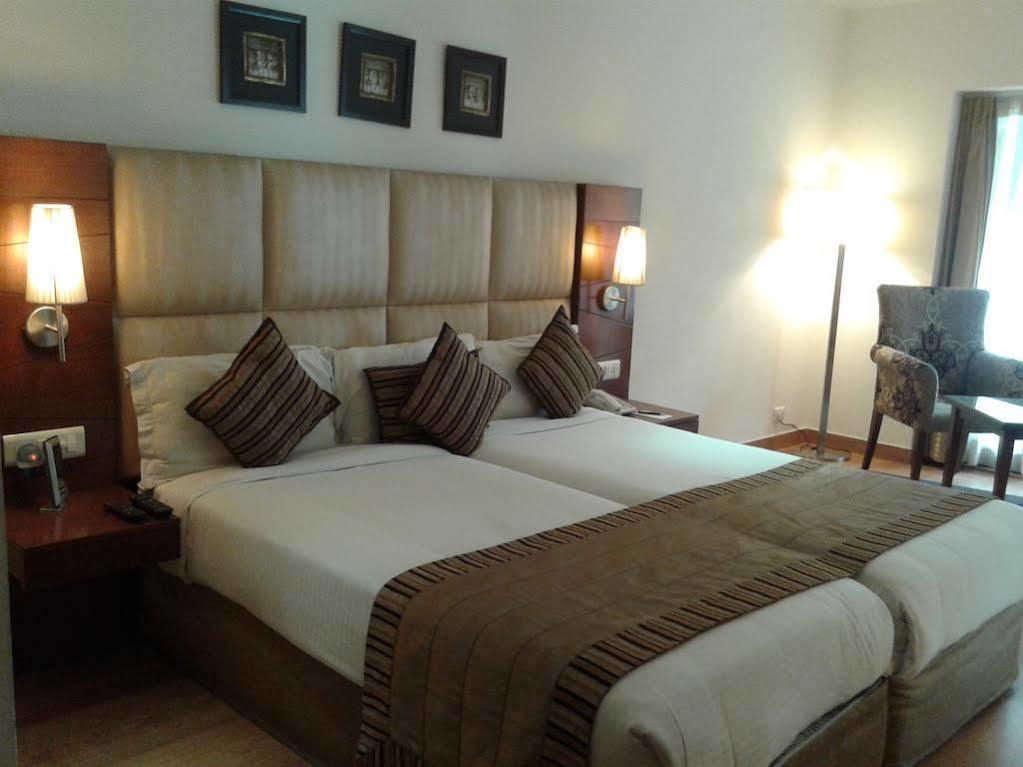 Ahuja Residency Sunder Nagar Hotel New Delhi Exterior photo