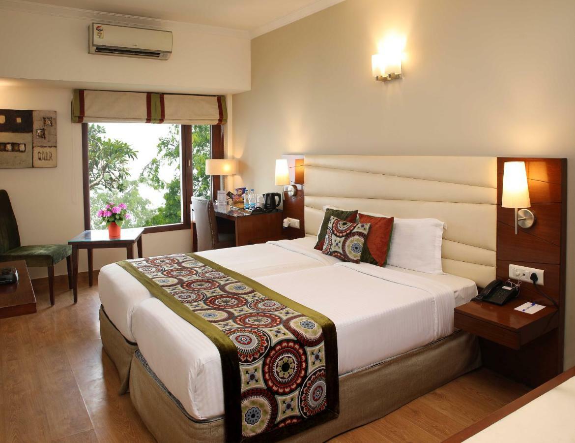 Ahuja Residency Sunder Nagar Hotel New Delhi Exterior photo