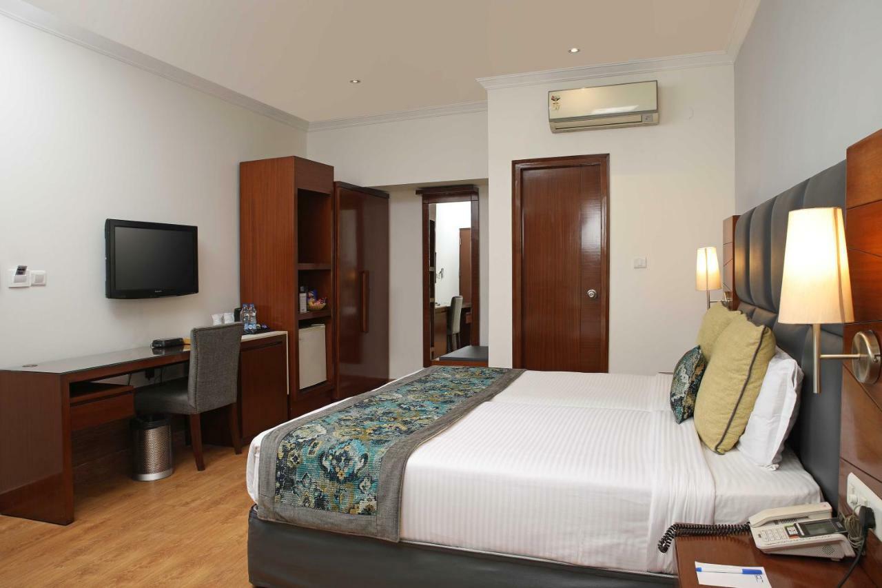 Ahuja Residency Sunder Nagar Hotel New Delhi Exterior photo