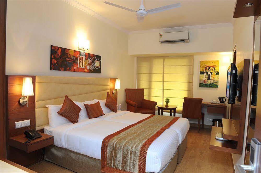Ahuja Residency Sunder Nagar Hotel New Delhi Exterior photo